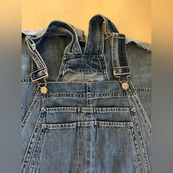 🆕 GAP Jean Short Overalls 🆕 - Picture 9 of 9